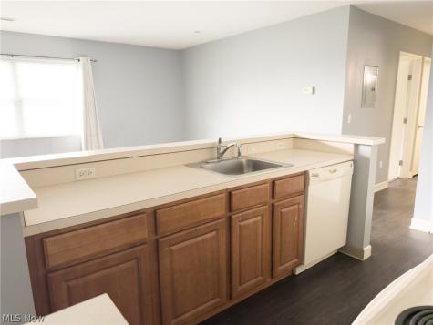 2885 Pease Drive Rocky River OH 44116