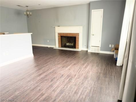 2885 Pease Drive Rocky River OH 44116