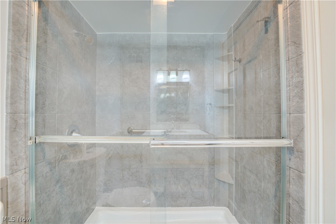 23492 David Drive North Olmsted OH 44070