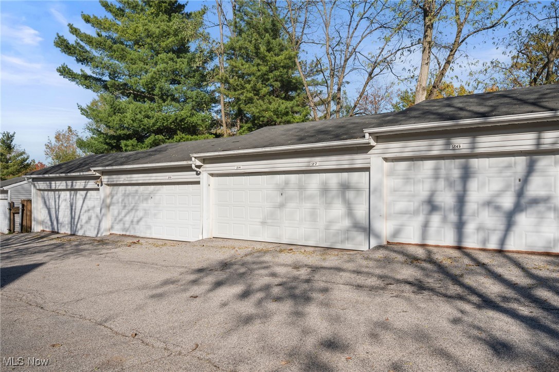 1110 Stoney Run Trail Broadview Heights OH 44147
