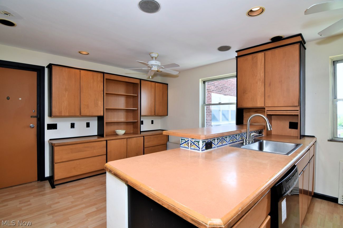 13800 Shaker Boulevard Cleveland OH 44120