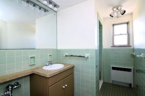 13800 Shaker Boulevard Cleveland OH 44120