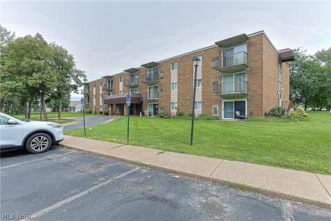 1315 S Lake Wilmer Drive Sandusky OH 44870