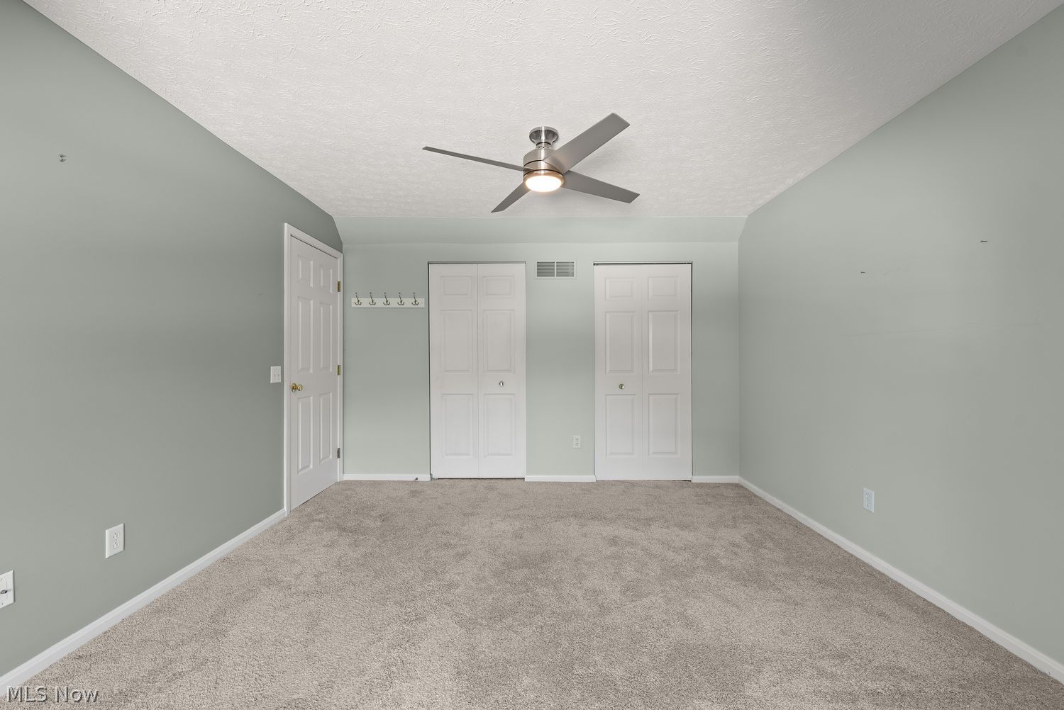 24519 Meadow Lane Olmsted Falls OH 44138