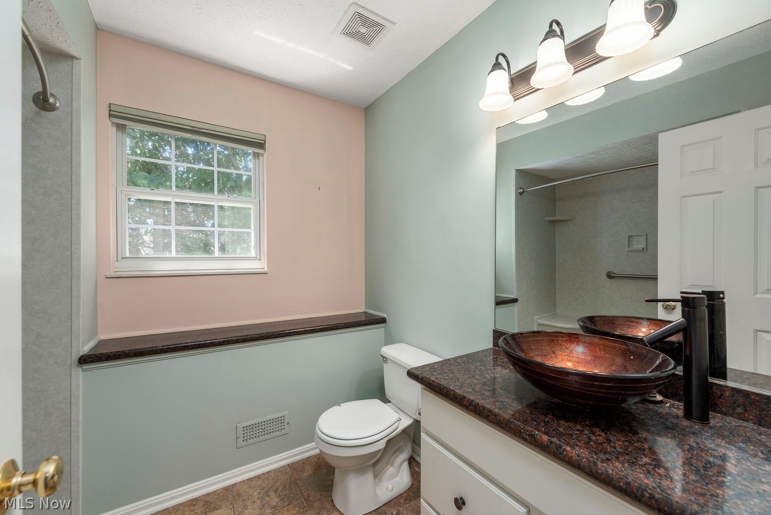 24519 Meadow Lane Olmsted Falls OH 44138