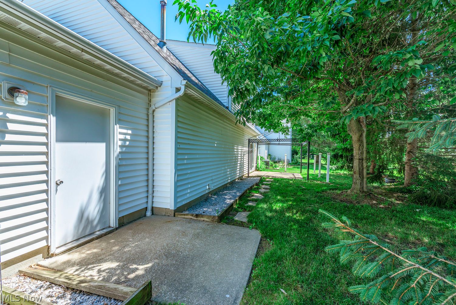 24519 Meadow Lane Olmsted Falls OH 44138