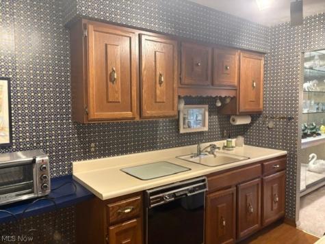 2112 Acacia Park Drive Lyndhurst OH 44124
