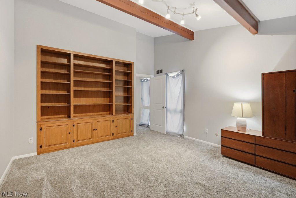 746 Spafford Oval Sagamore Hills OH 44067