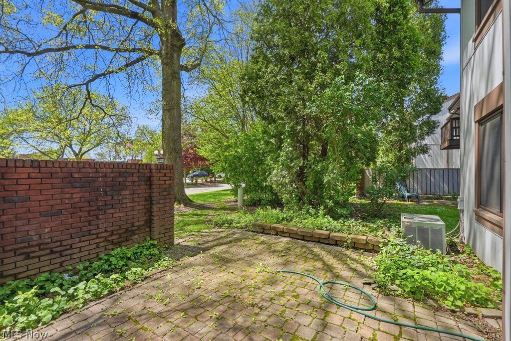 746 Spafford Oval Sagamore Hills OH 44067