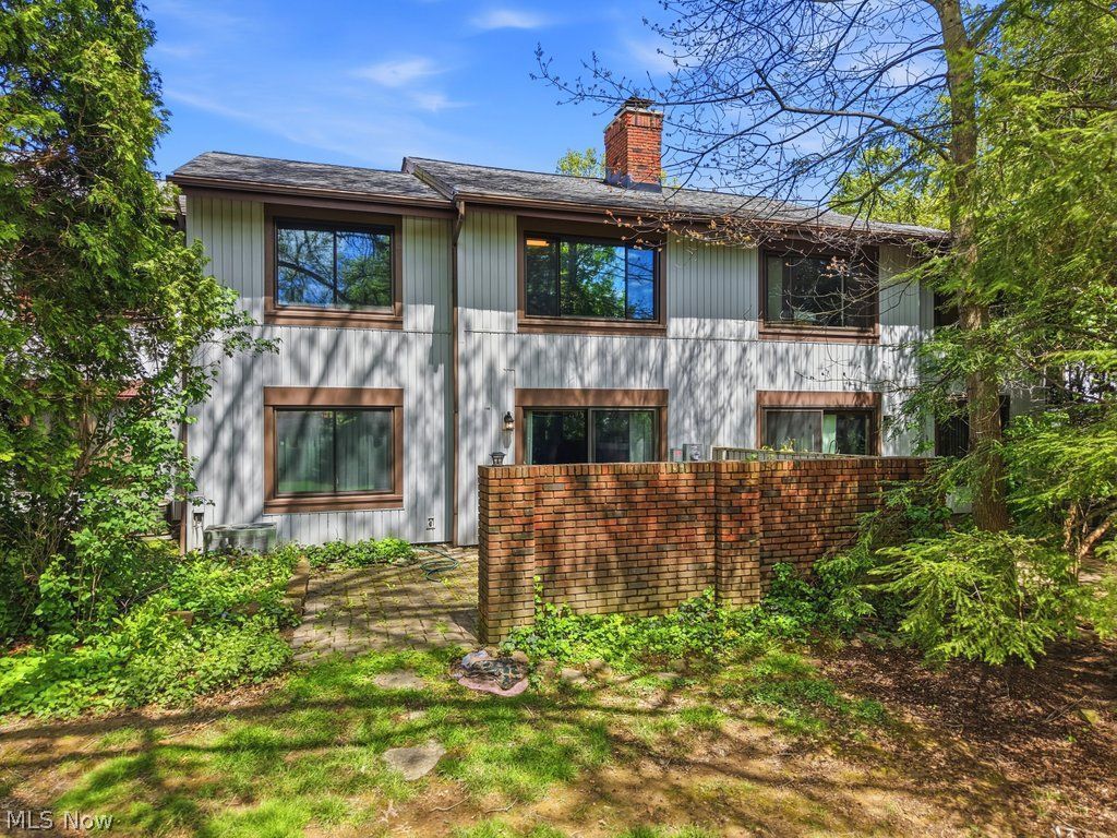 746 Spafford Oval Sagamore Hills OH 44067