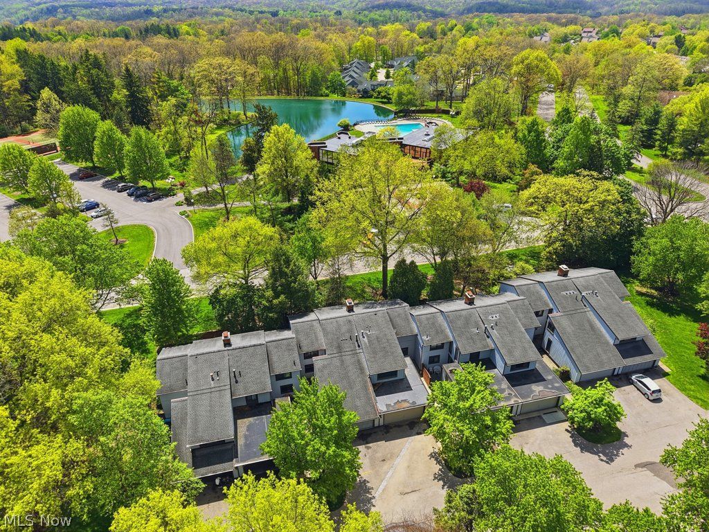 746 Spafford Oval Sagamore Hills OH 44067