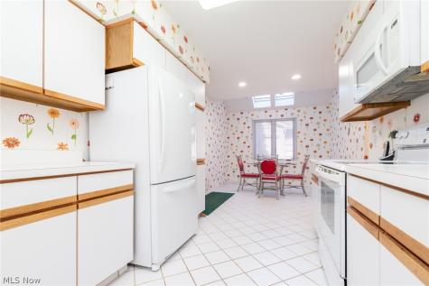 4 Chelsea Court Beachwood OH 44122