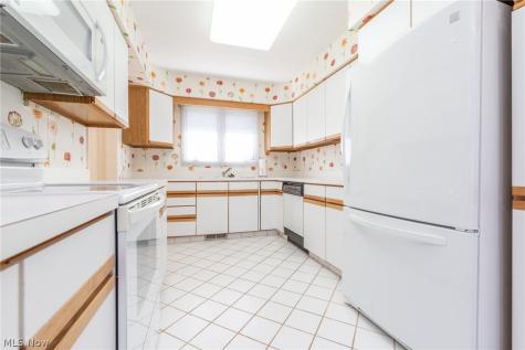 4 Chelsea Court Beachwood OH 44122