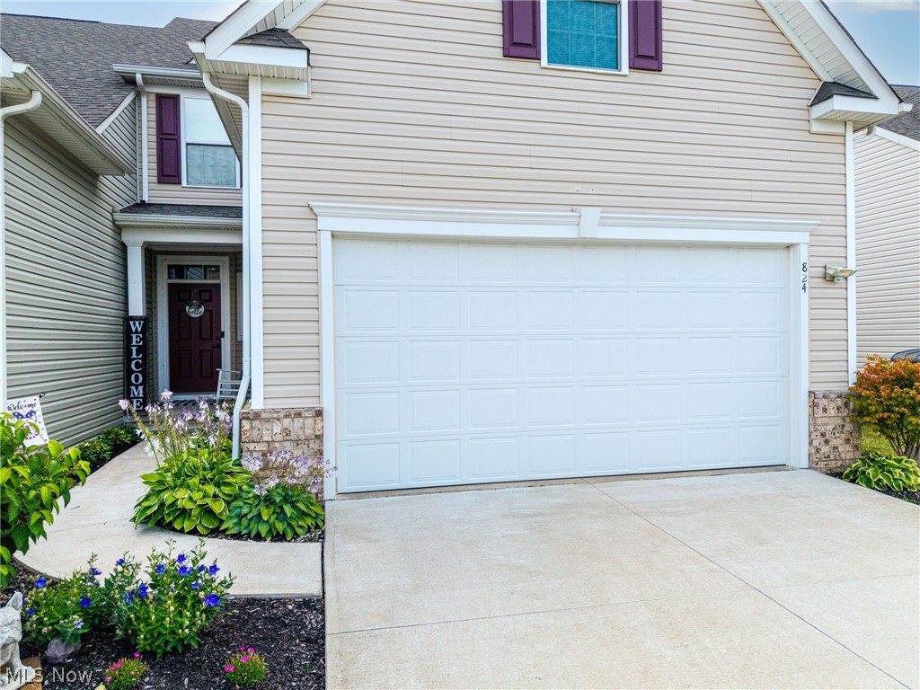 824 Robinson Drive Lagrange OH 44050