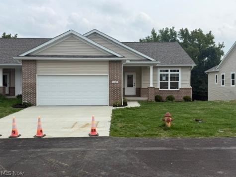 1119 Queen Anne Drive NW Massillon OH 44647