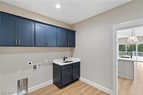 1119 Queen Anne Drive NW Massillon OH 44647