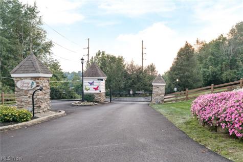 1119 Queen Anne Drive NW Massillon OH 44647