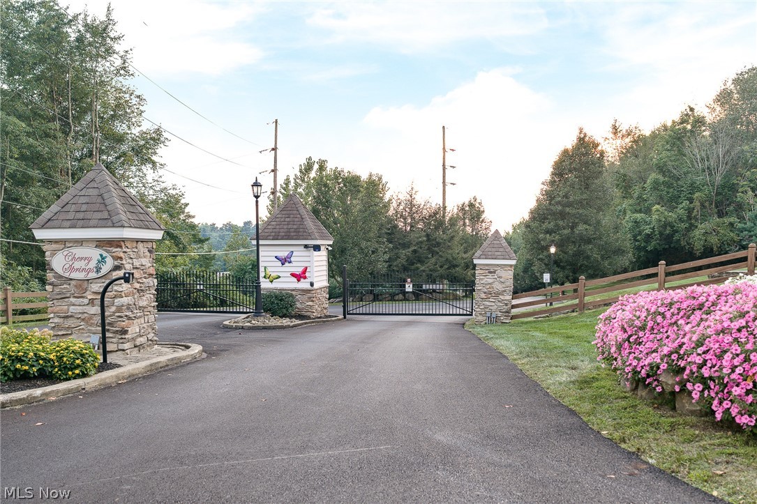 1119 Queen Anne Drive NW Massillon OH 44647