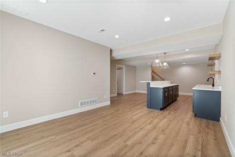 1119 Queen Anne Drive NW Massillon OH 44647