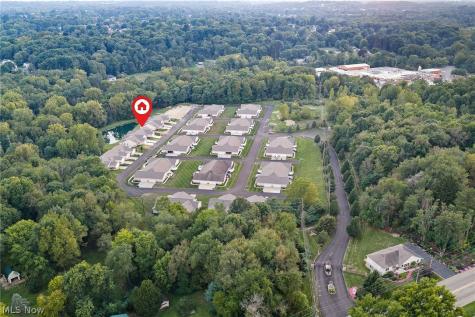 1119 Queen Anne Drive NW Massillon OH 44647