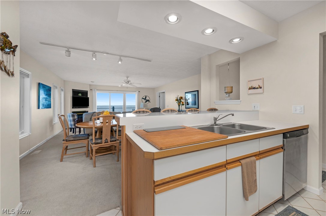 215 Grand Harbour Vermilion OH 44089