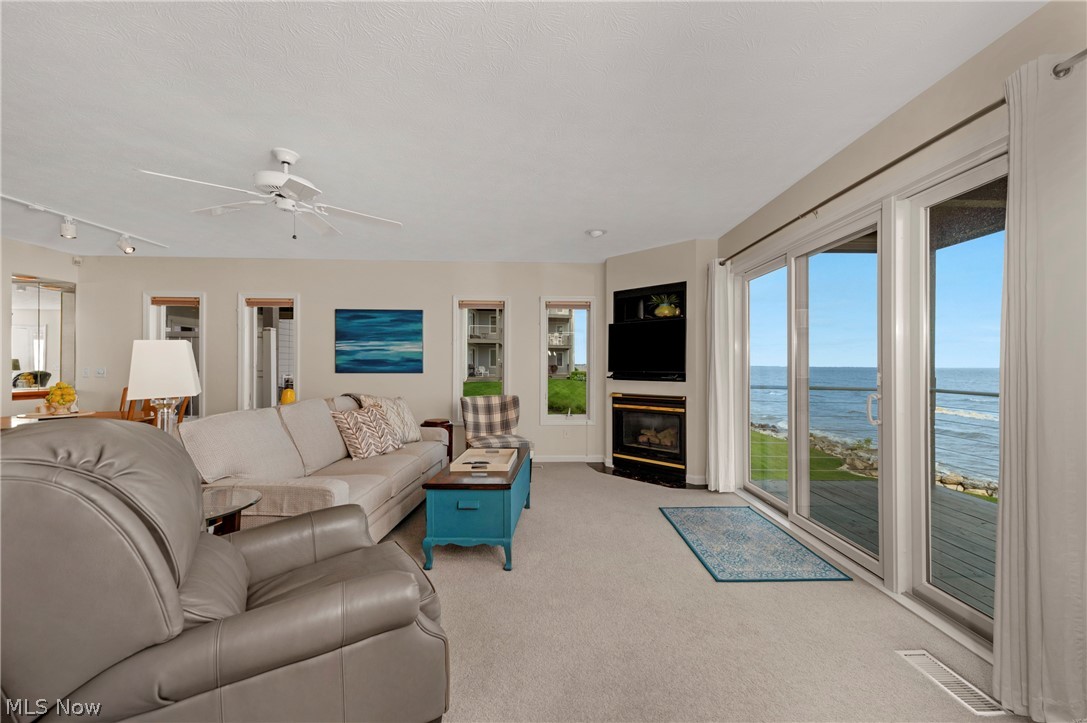 215 Grand Harbour Vermilion OH 44089