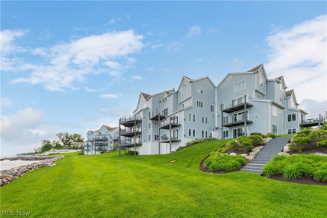 215 Grand Harbour Vermilion OH 44089