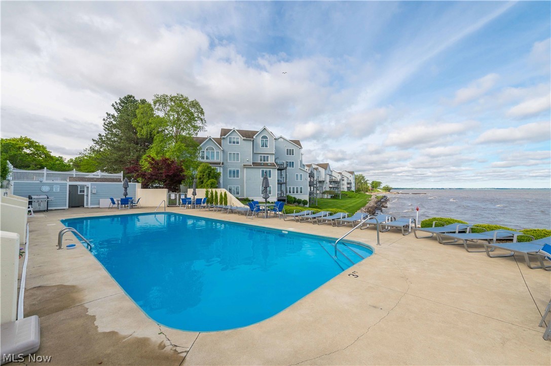 215 Grand Harbour Vermilion OH 44089