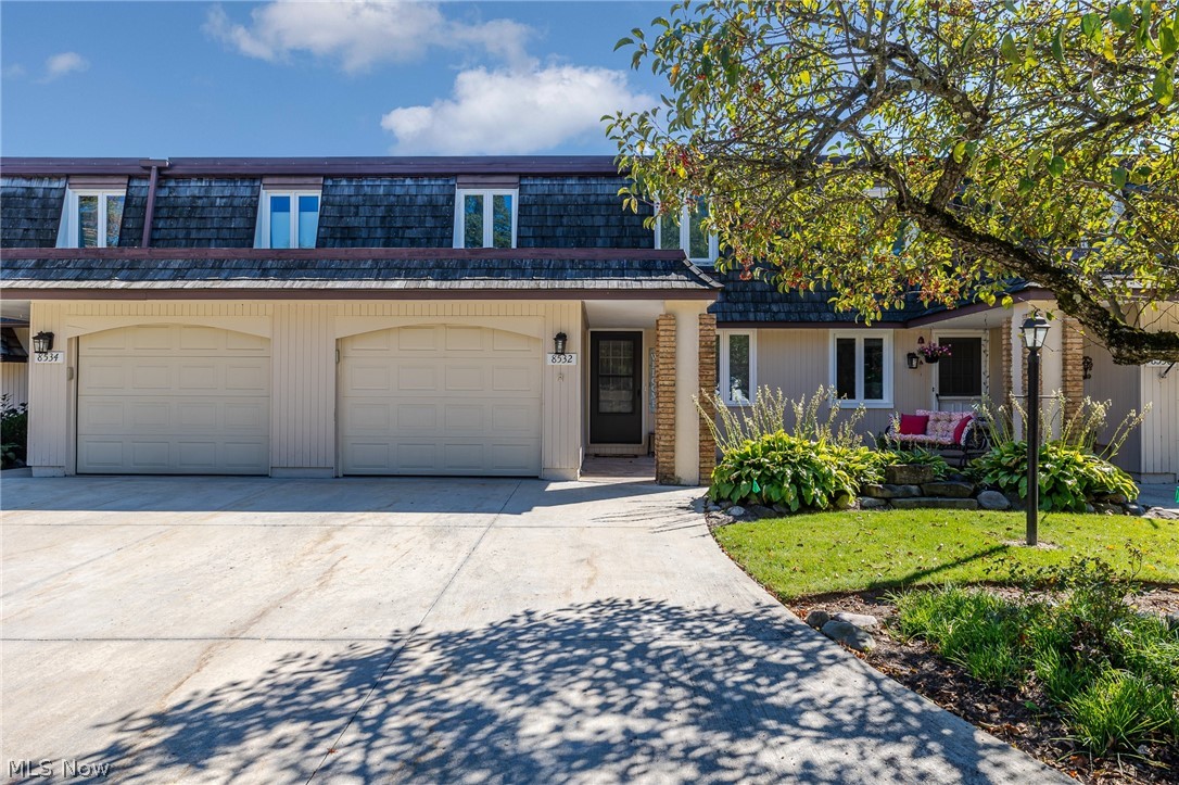 8532 Tanglewood Trail Chagrin Falls OH 44023