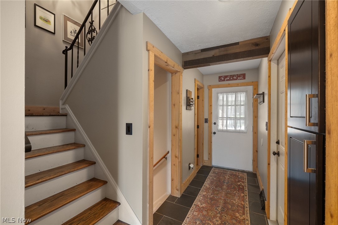 8532 Tanglewood Trail Chagrin Falls OH 44023