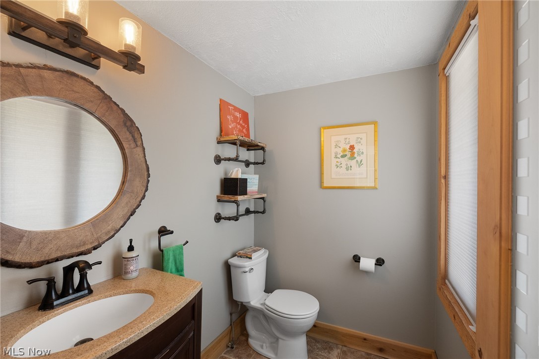 8532 Tanglewood Trail Chagrin Falls OH 44023