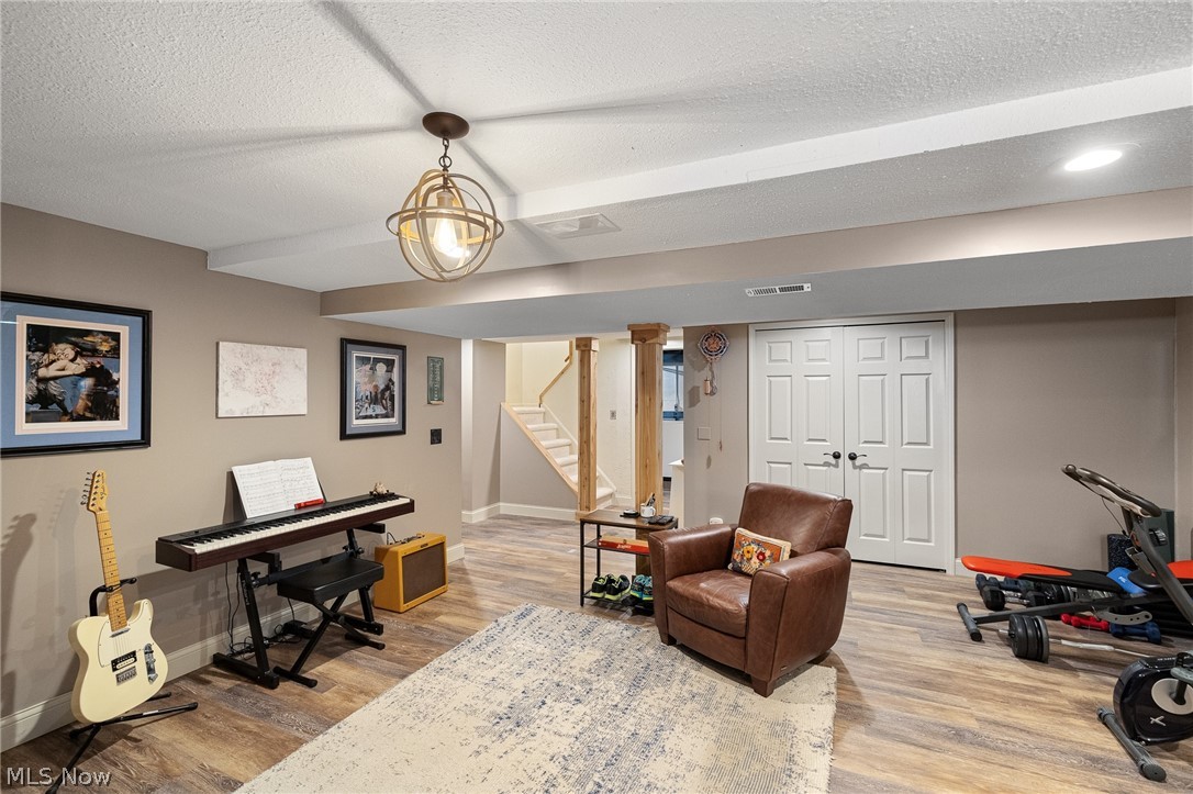 8532 Tanglewood Trail Chagrin Falls OH 44023
