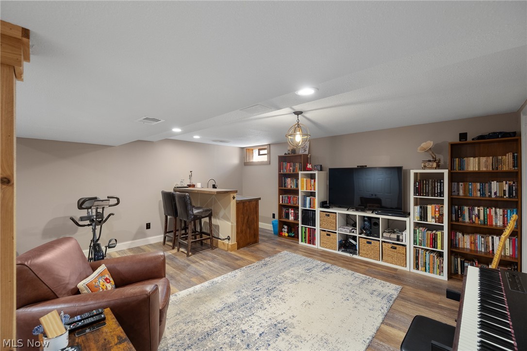8532 Tanglewood Trail Chagrin Falls OH 44023