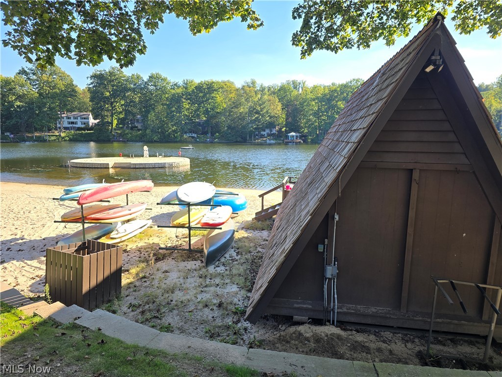 8532 Tanglewood Trail Chagrin Falls OH 44023