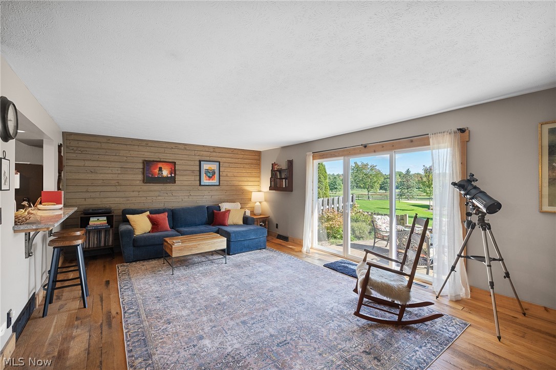 8532 Tanglewood Trail Chagrin Falls OH 44023