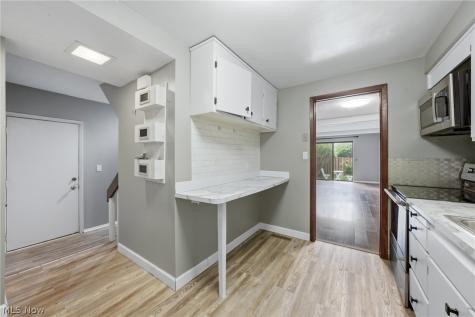 32726 Washington Court Solon OH 44139