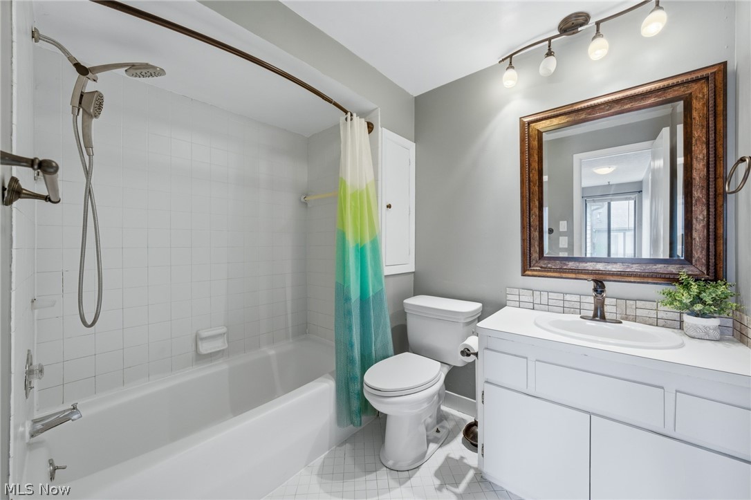 32726 Washington Court Solon OH 44139