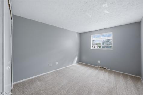 32726 Washington Court Solon OH 44139