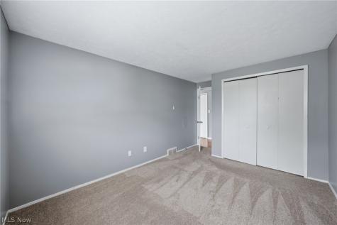 32726 Washington Court Solon OH 44139