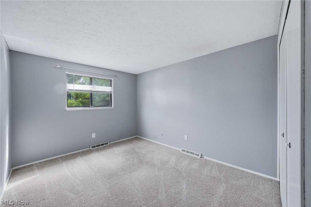 32726 Washington Court Solon OH 44139