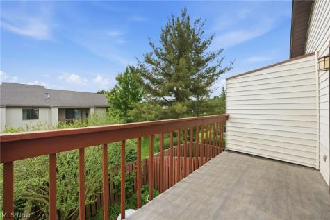 32726 Washington Court Solon OH 44139