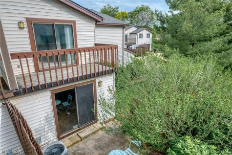 32726 Washington Court Solon OH 44139