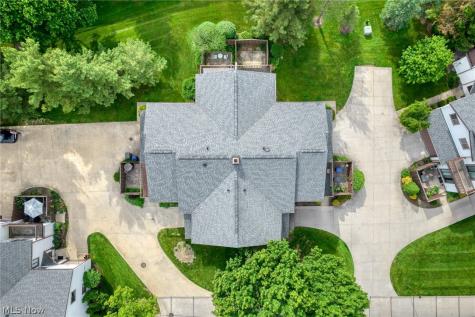 32726 Washington Court Solon OH 44139