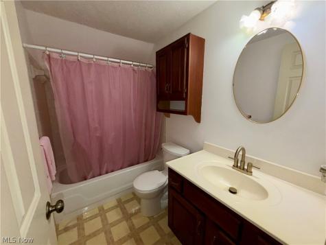 5234 Liberty Lane Willoughby OH 44094