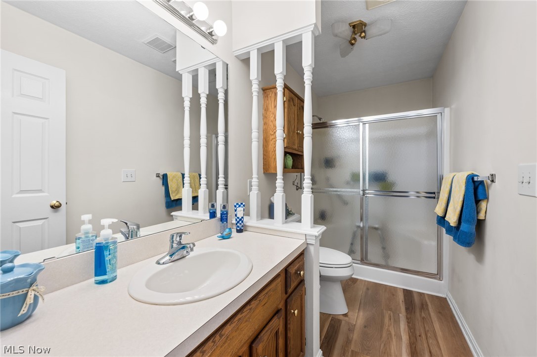 16406 Logan Court Strongsville OH 44136