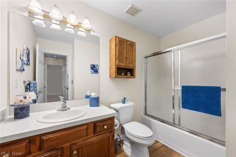 16406 Logan Court Strongsville OH 44136