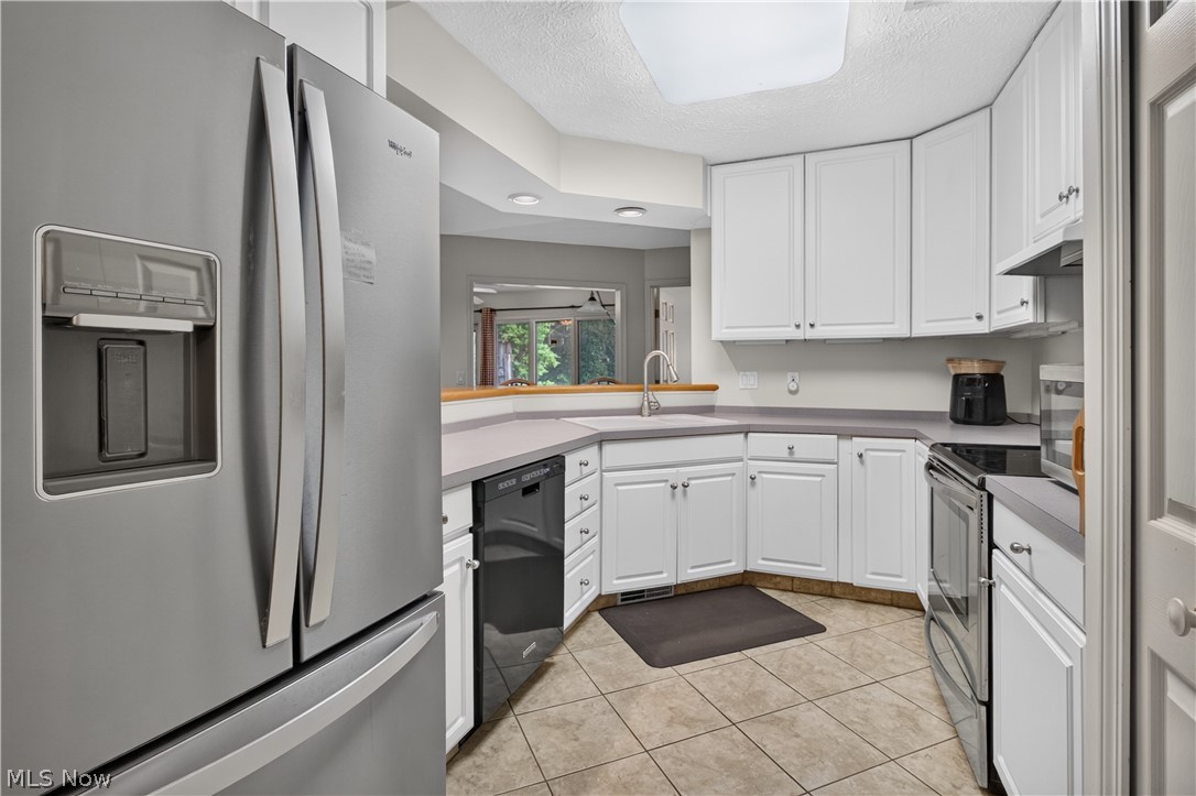 5242 Parkhurst Drive Sheffield Village OH 44054