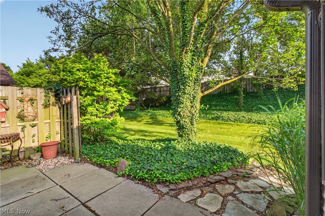 5242 Parkhurst Drive Sheffield Village OH 44054