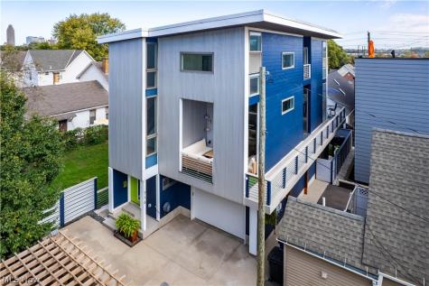 716 University Court Cleveland OH 44113