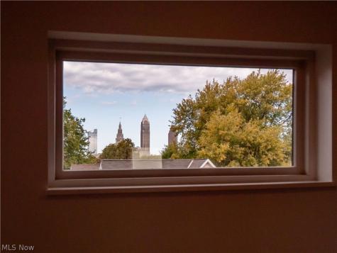 716 University Court Cleveland OH 44113